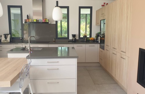 Seguret Villa | Villa moderne avec jacuzzi, piscine et vue
