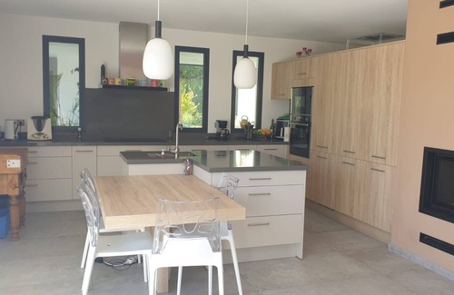 Seguret Villa | Villa moderne avec jacuzzi, piscine et vue
