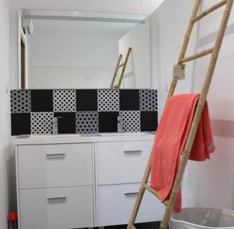 Rochefort-du-Gard Villa | Villa moderne climatisée avec piscine privée proche Avignon
