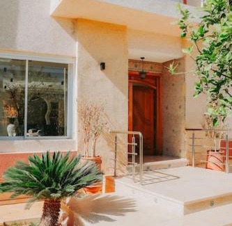 Agdal Villa | Villa moderne, piscine privée, 5 minutes du centre