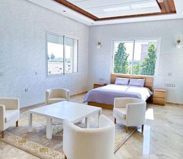Agdal Villa | Villa moderne, piscine privée, 5 minutes du centre