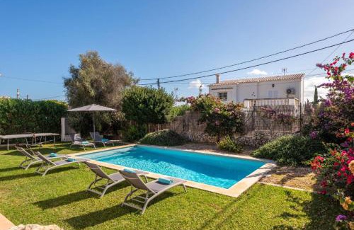 Punta Prima Villa | Villa Molly 16 by Villa Plus