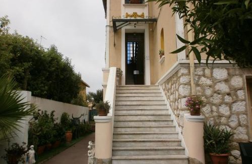 La Californie Bed & Breakfast | Villa Mon Rêve Apartements
