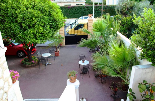 La Californie Apartment | Villa Mon Rêve studio in cool Nice with AC