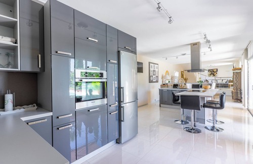 La Crau Villa | Villa Moniris - Provence and the French Riviera Bliss – Private Villa with Pool