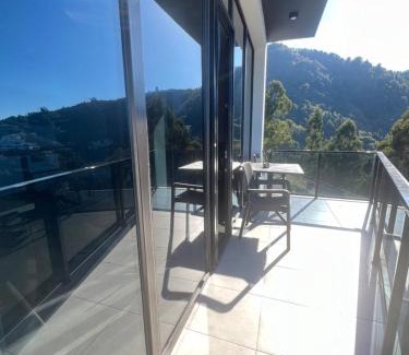 Kvariati House | Villa Monte Kvariati