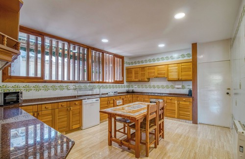 Favara Villa | Villa Montgrau, 2 SWIMMING POOLS AND TENNIS COURT