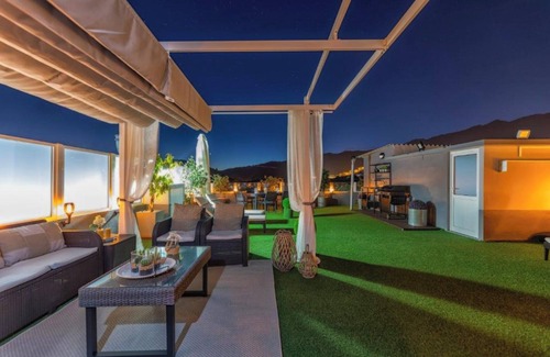 Los Llanos House | Villa Montserrat – A beautiful family villa of 280m2 with views of the volcanoes