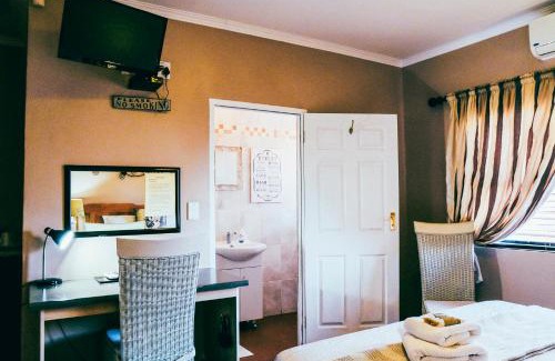 Kathu Bed & Breakfast | Villa Mosaiko