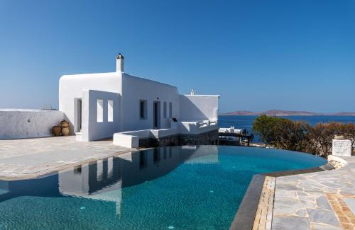 Agios Ioannis Villa | Villa Mykonis Prana by Lavillaebella