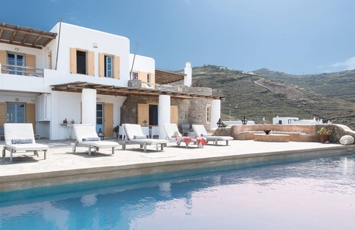 Houlakia House | Villa Mykonos - 4 Bedrooms, Private Pool and Sea View
