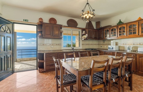 Santa Maria Maior House | Villa Nóbrega by Holiday Rental Madeira