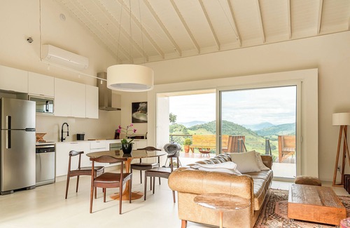 Santo Antonio do Pinhal Villa | Villa na Mantiqueira 4 suítes - Terrah