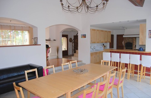 Montesquieu-des-Alberes Villa | Villa near the sea, air conditioning, swimming pool, ideal for family vacations for up to 15 people