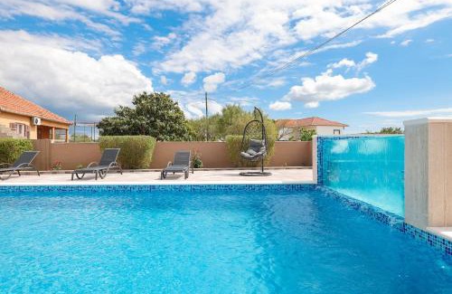 Sukosan Villa | Villa Nada for 10 people with pool & integrated whirlpool