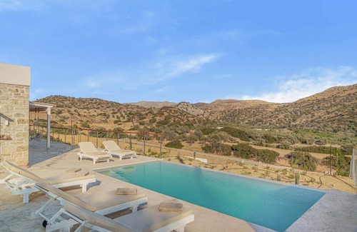 Matala Villa | Villa Nala with Pool by Matala