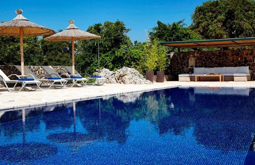 Limni Villa | Villa Naldera a luxurious & secluded villa with private pool & amazing sea views