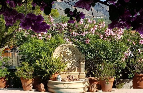 L'Alfas del Pi Villa | Villa Naranjo Comfortable holiday residence