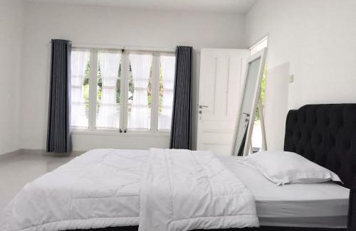 Pakem Hotel | Villa Narendra Yogyakarta