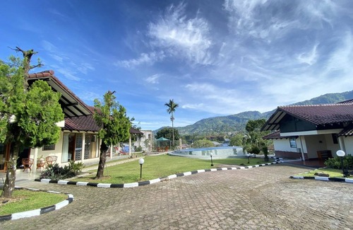 Cisarua Villa | Villa Nataka Green Puncak