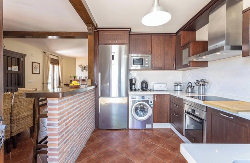 Nerja House | Villa "Natalia" with Sea & Mountain View, Private Pool, Air Conditioning & Terrace