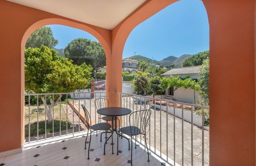 Pinos de Alhaurin Villa | Villa 'Nature Pinos De Alhaurin' with Mountain View, Wi-Fi and Air Conditioning