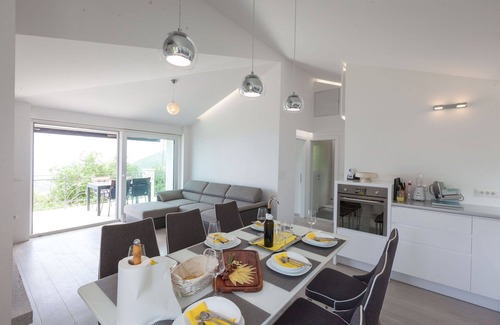 Srida sela Villa | Villa Nature Beauty with Heated Pool
