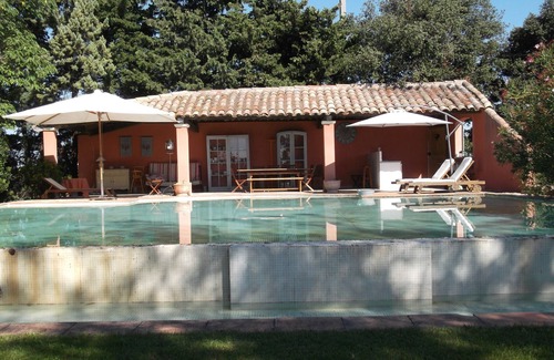 Sarrians Villa | villa near Avignon in the middle of the vineyards 6 people