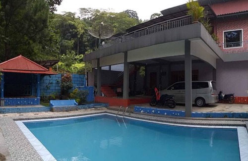 Cisarua Villa | Villa near from waterfall