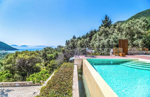 Evgiros Villa | Villa Nefeli Lefkas - One Bedroom Villa, Sleeps 2