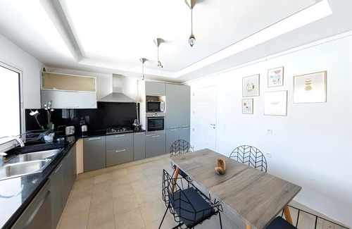 Gammarth Villa | Villa Neptune - Private pool & games room