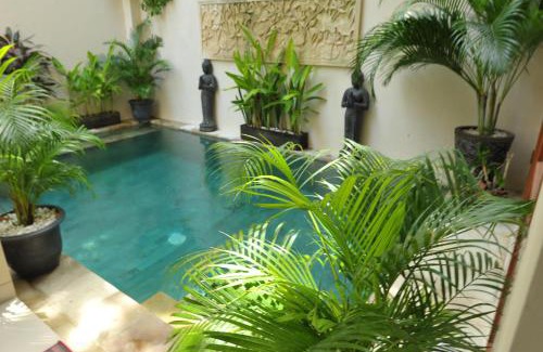 Sanur Kauh Villa | Villa Ngetis