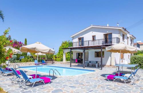 Pegeia Villa | Villa Nicola by Villa Plus