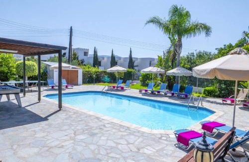 Pegeia Villa | Villa Nicola by Villa Plus