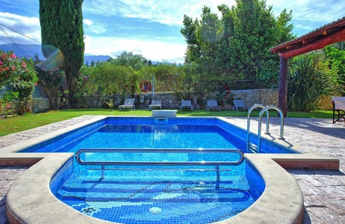 Apokoronas Villa | Villa Nipos by PosarelliVillas