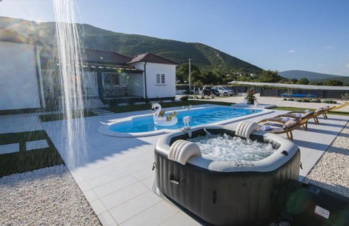 Sinj Villa | Villa Noemi