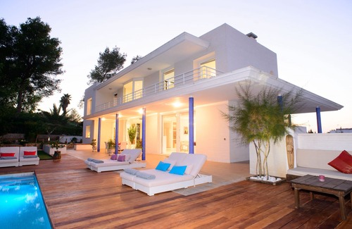 San Antonio Bay Villa | VILLA NONA Villa. Ibiza. Comfortable villa near Sant Antoni and the beach of S'Estanyol