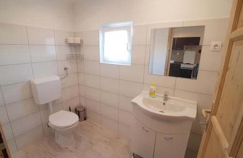 Heviz Apartment | Villa Nora