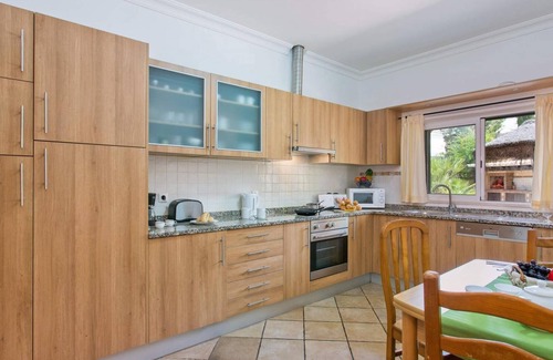 Vale de Parra Villa | Villa Norcas Grande, private, central, heated pool