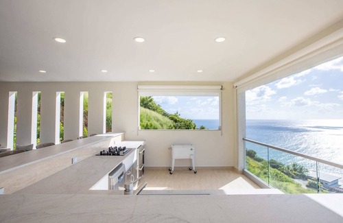 Indigo Bay Villa | Villa Numa 4BR in Indigo Bay by Personal Villas - Stunning Luxury Living Space