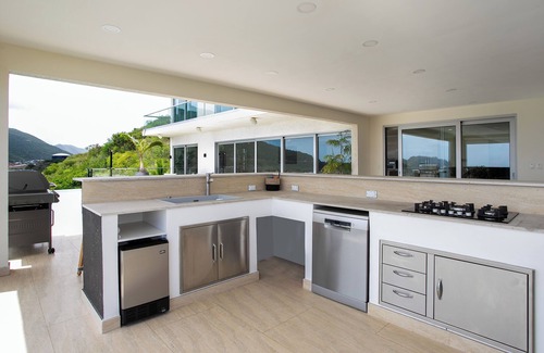 Cay Bay Hill Villa | Villa Numa Exclusive Listing Heated Pool