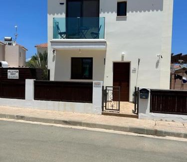 Kapparis Villa | Villa Ocean Breeze