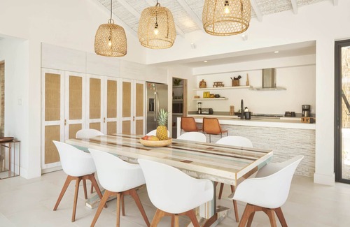 Playa Langosta Villa | VILLA OHANA LUXURY VILLA JUST A FEW STEPS FROM THE BEACH.