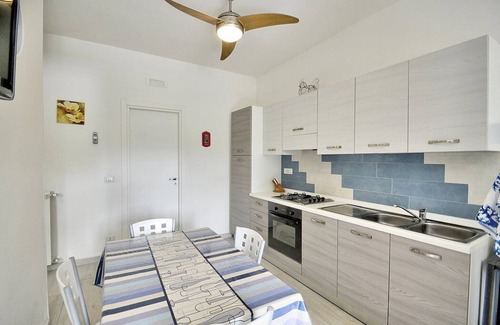 Frascinelle House | Villa Olga F: A cozy and welcoming apartment that is part of a villa situated in a quiet location, a few minutes from the town center, with Free WI-FI.