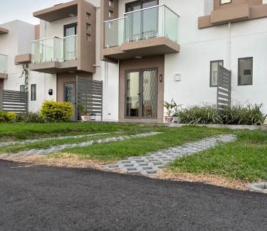 Calebasses Apartment | Villa Olive - A two double bed Duplex at Green Village with swimming pool