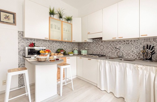 Lucca Historical Center Villa | VILLA OLIVIA: a New Luxury Villa with Garden in Lucca with PARKING
