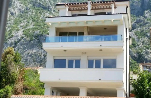 Dobrota Villa | Villa Olivia