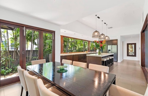 Port Douglas House | Villa Omaroo Tropical Luxury Redefined