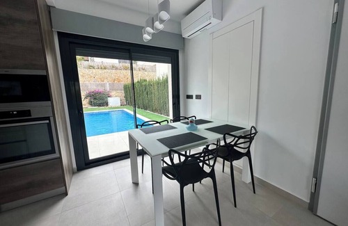 Algorfa House | Villa on a magnificent golf course
