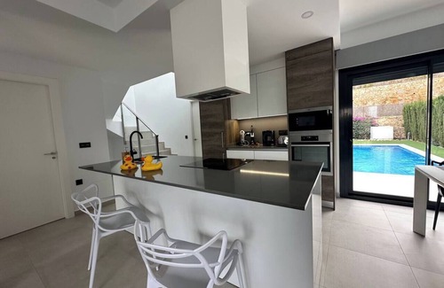 Algorfa House | Villa on a magnificent golf course